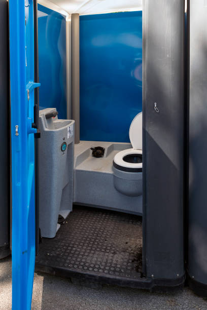 Best Luxury portable toilet rental  in Bluewell, WV
