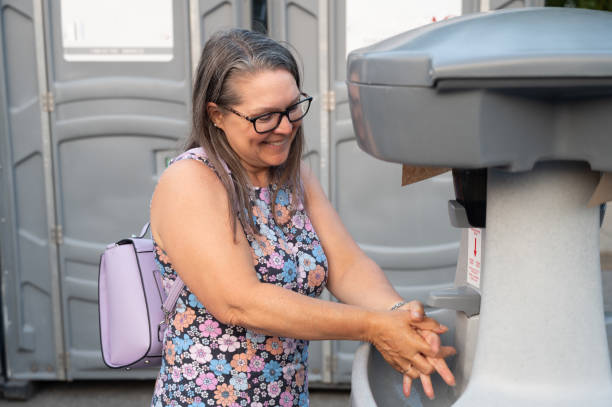 Best Portable restroom trailer rental  in Bluewell, WV